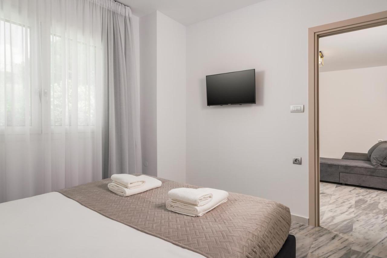 Quarters Luxury Apts 干尼亞 外观 照片