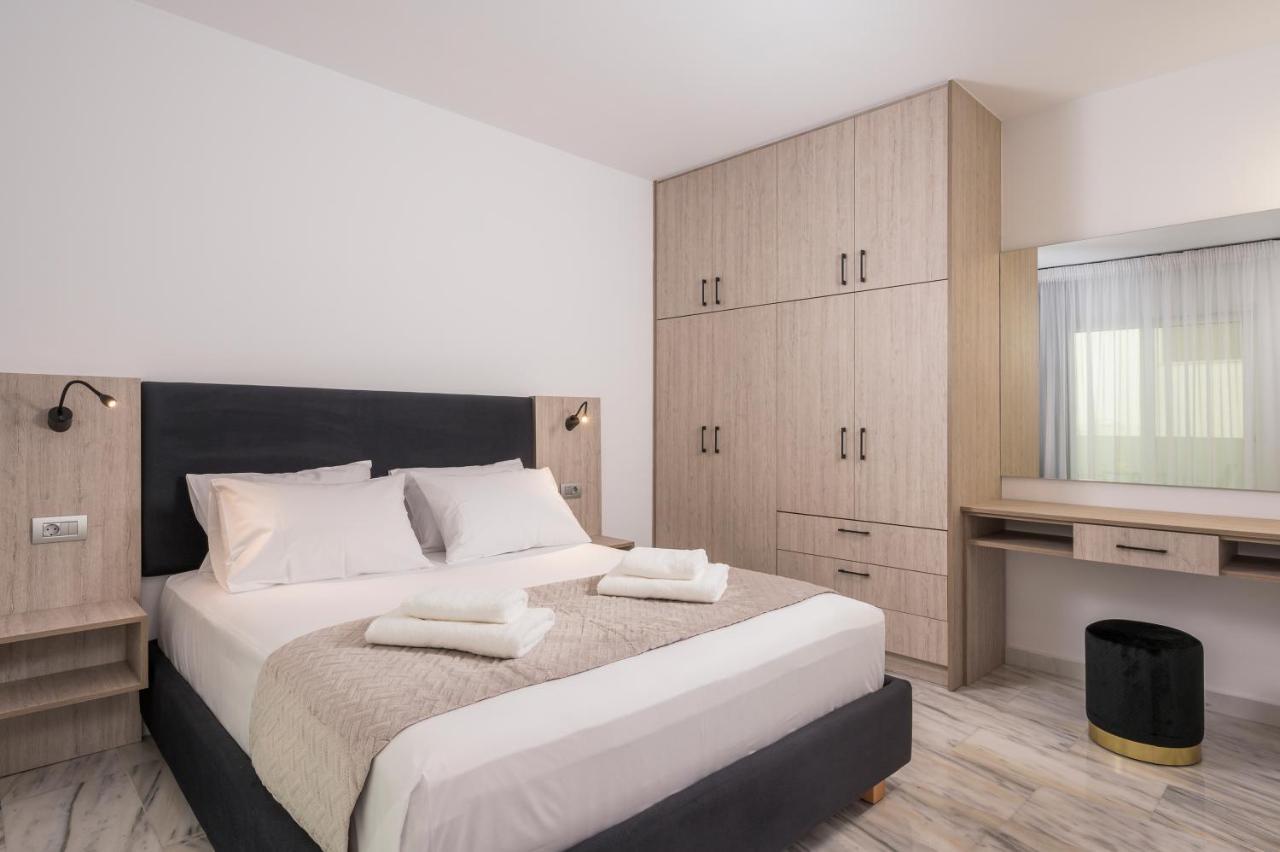 Quarters Luxury Apts 干尼亞 外观 照片