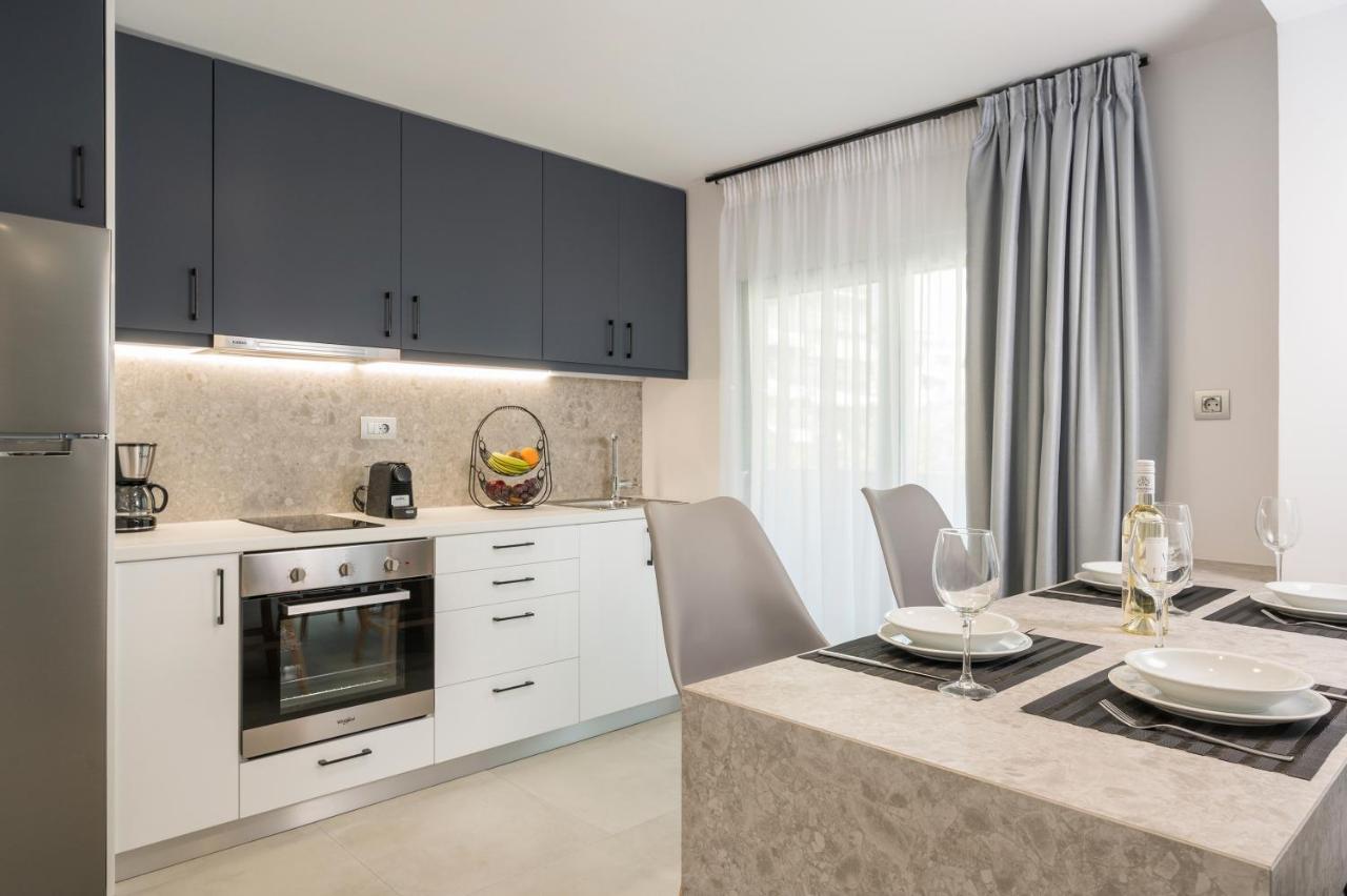 Quarters Luxury Apts 干尼亞 外观 照片