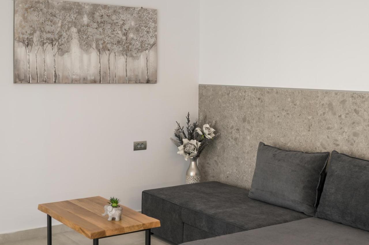 Quarters Luxury Apts 干尼亞 外观 照片