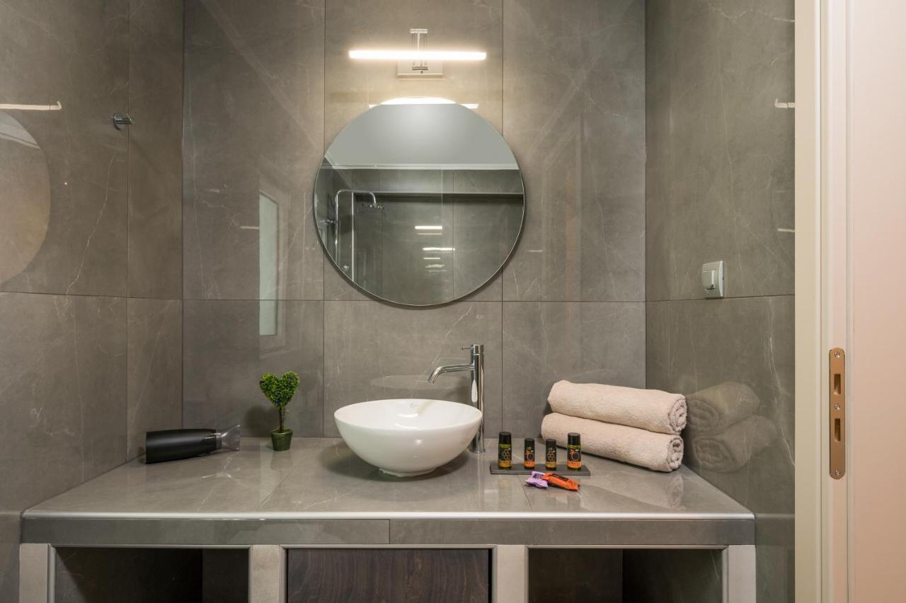 Quarters Luxury Apts 干尼亞 外观 照片